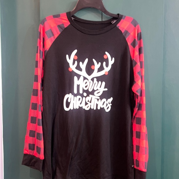 Merry Christmas Large Top - Picture 2 of 4